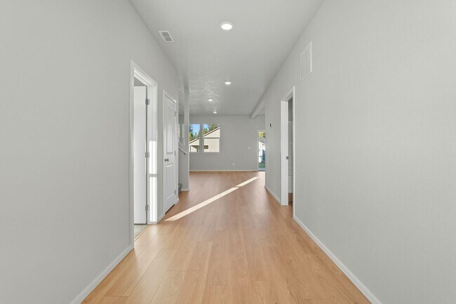 Foto del edificio - 704 E 4th St