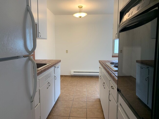 Foto del edificio - 1 bed / 1 bath at the Lydia in Ballard