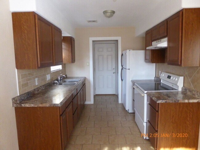 Foto del edificio - 111 NE Cimarron Trail