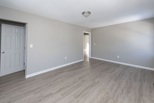 Foto del edificio - 4715 Green Glen Ln