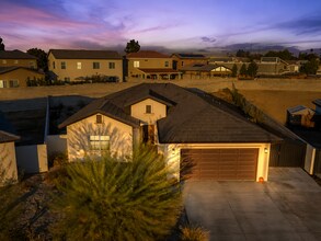 Building Photo - 3924 Majorca Ct