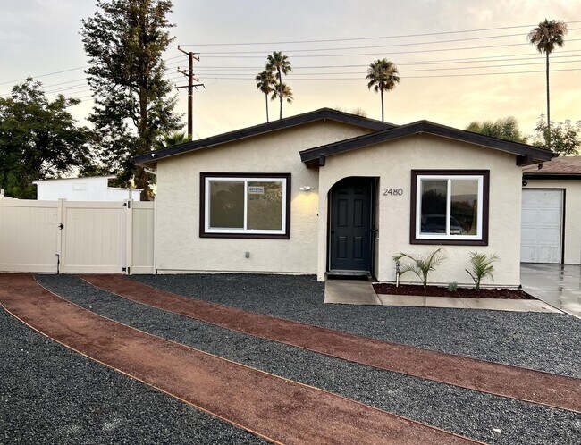 Building Photo - 2480 San Bernardo Ave