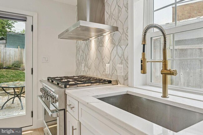 Foto del edificio - 3134 Dumbarton St NW