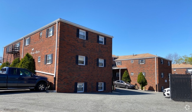 Building Photo - River View Apartments