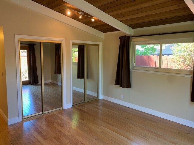 Master bedroom closets with mirrors - 101 Wayne Ct