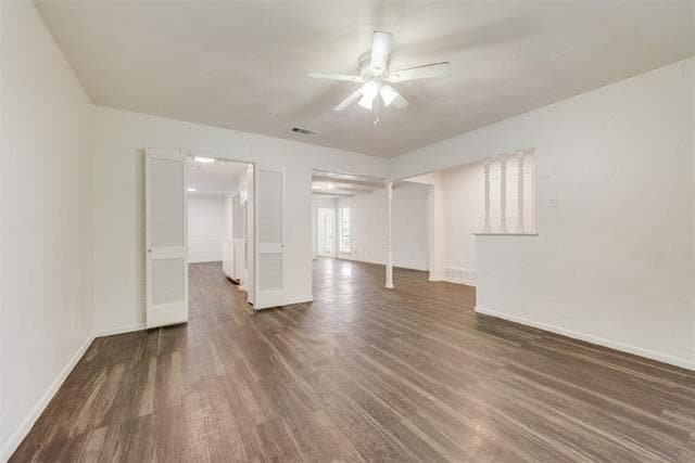 Foto del edificio - 2529 Belhaven Dr