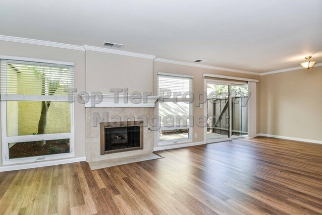 Foto del edificio - Beautiful 3 Bd/2.5 Ba/1697 sf Walnut Creek...