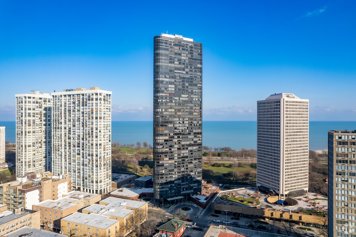 Building Photo - Park Tower Market