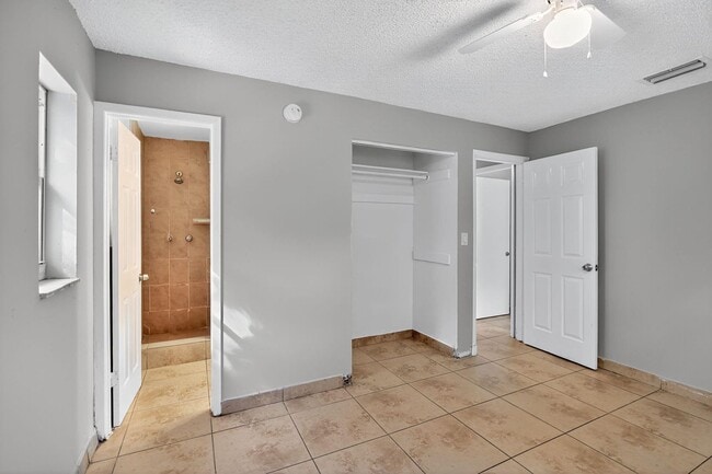 Building Photo - 4810 NW 19th St