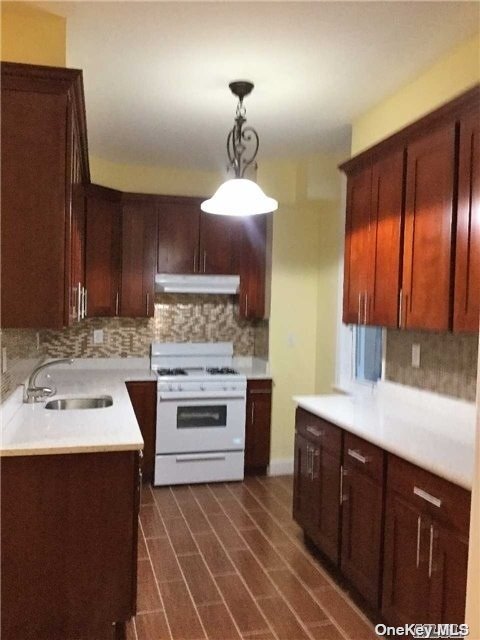 Foto del edificio - 222-62 Braddock Ave