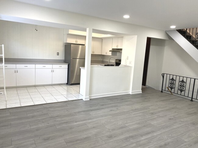 Foto del edificio - 654 Inverrary Ln