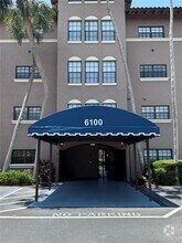 Building Photo - 6100 Gulfport Blvd S
