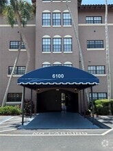 Building Photo - 6100 Gulfport Blvd S