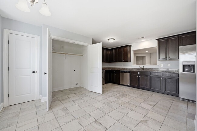 Building Photo - 3029 Edward Ct