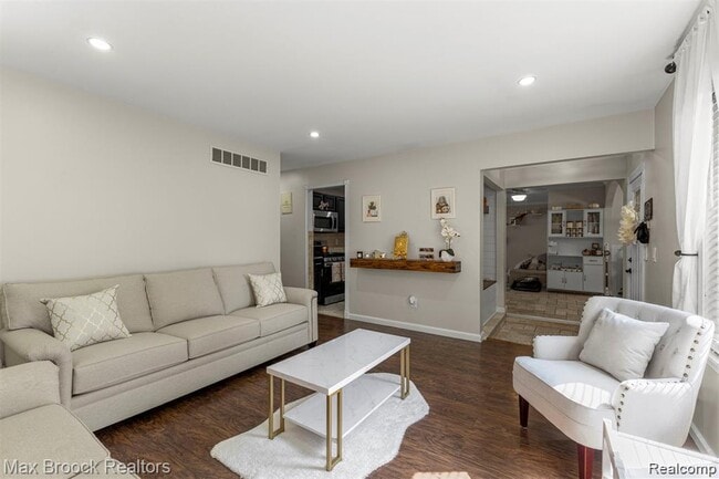 Building Photo - 43530 Westminister Way