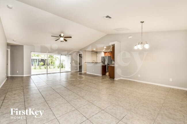 Foto del edificio - 2912 NW 18th Pl