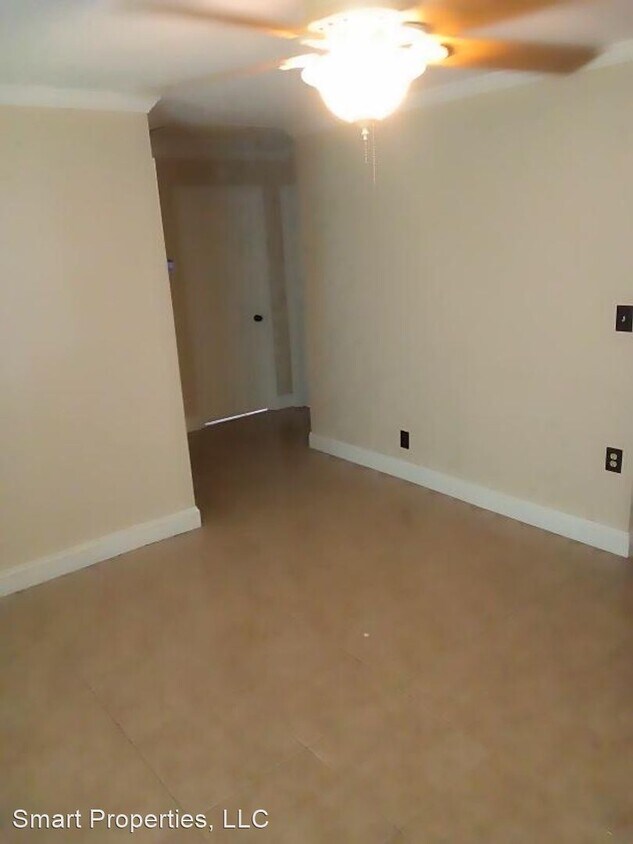 2 br, 1 bath House 719 Wanamaker Ave House Rental in Fort Meade, FL