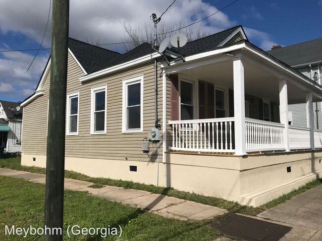 Building Photo - 2 br, 2 bath House - 921 11th Street