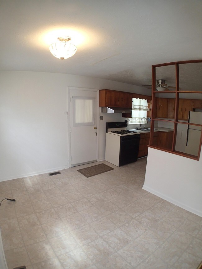 Foto del edificio - 4104 St Francis Ln
