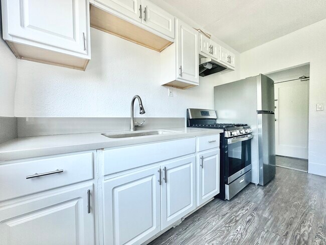 Foto del edificio - 1454 W 3rd St