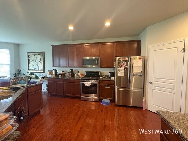 Foto del edificio - 3439 Birch Ln