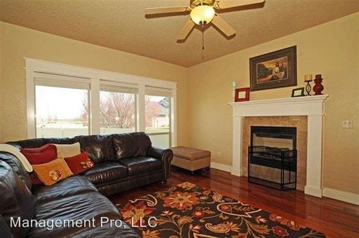 Building Photo - 1328 W Cobblefield Ct