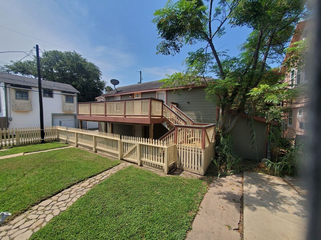 Primary Photo - 1811 32nd St