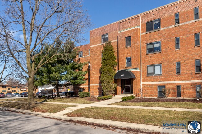 Kenmore Park Apartments Elmhurst Il Apartments Com