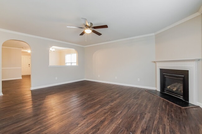 Foto del edificio - 6824 Horseback Lane