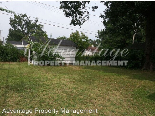 Foto del edificio - 4 br, 2 bath House - 919 Barbara Dr