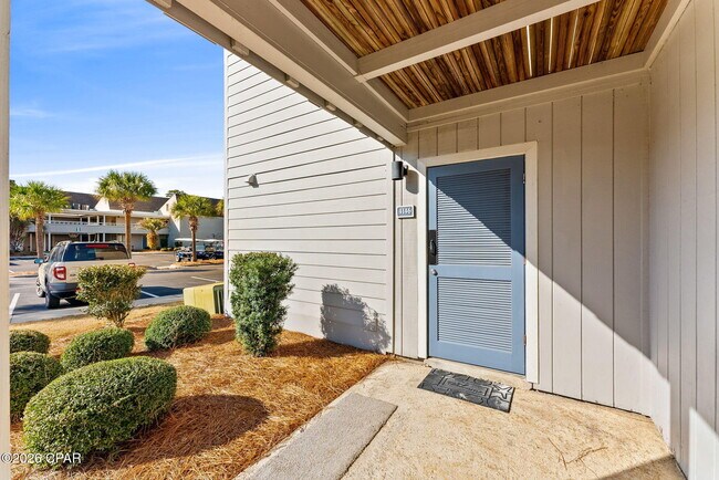 Building Photo - 4726 Bay Point Rd