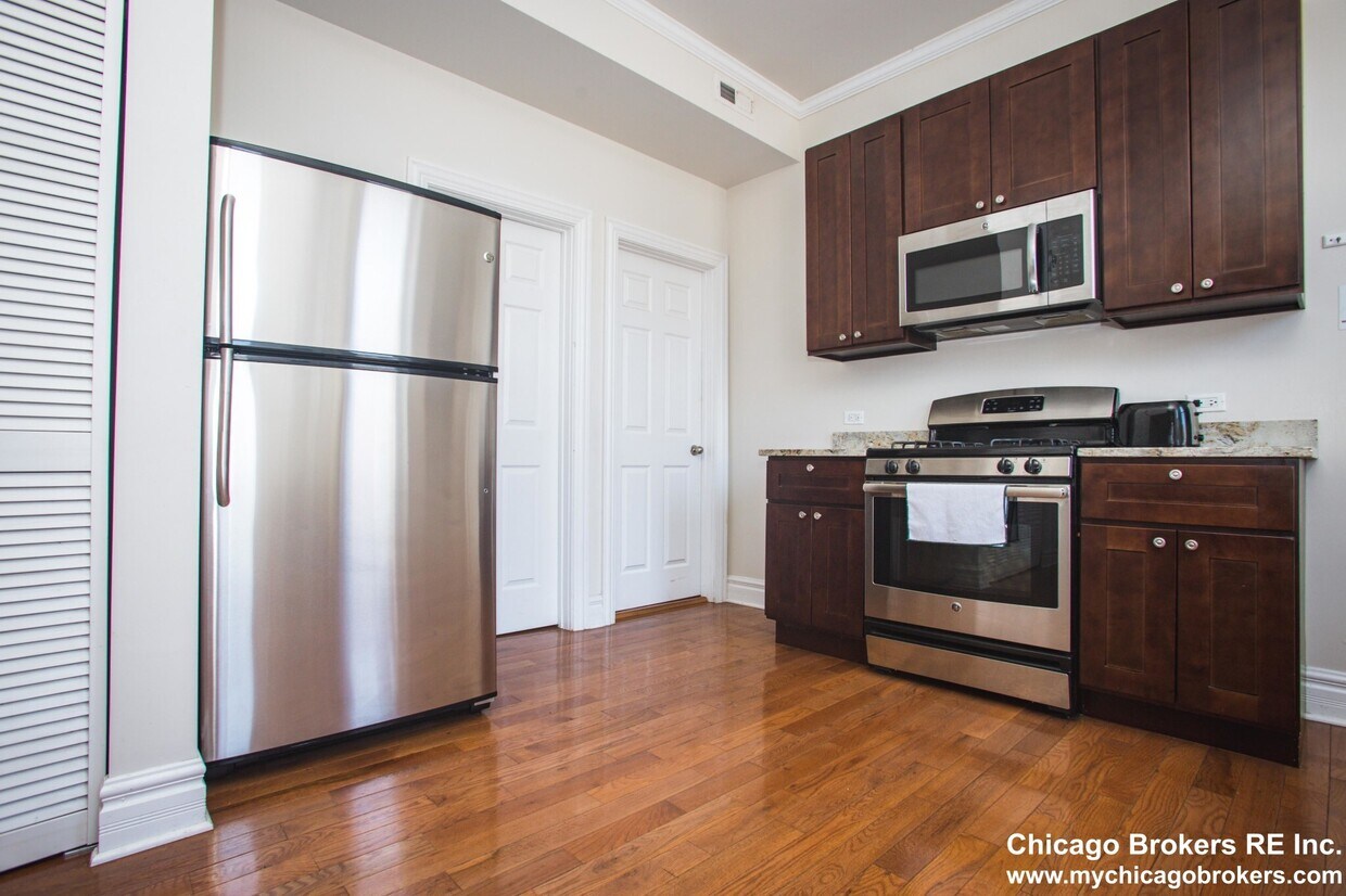 Foto principal - 925 N Ashland Ave