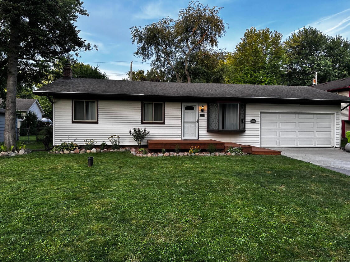 Foto principal - 3589 Knollview Ave