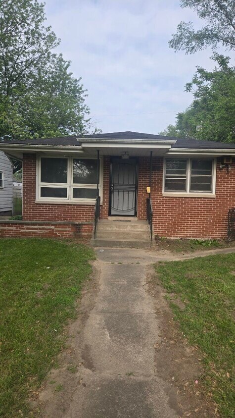Primary Photo - Newly Rehabbed home