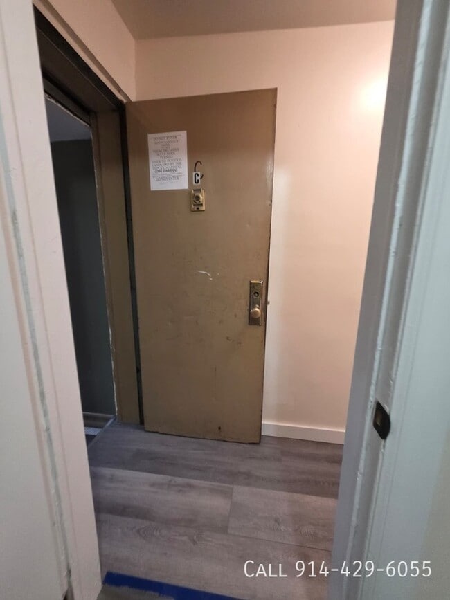 Building Photo - 258 Woodworth Ave