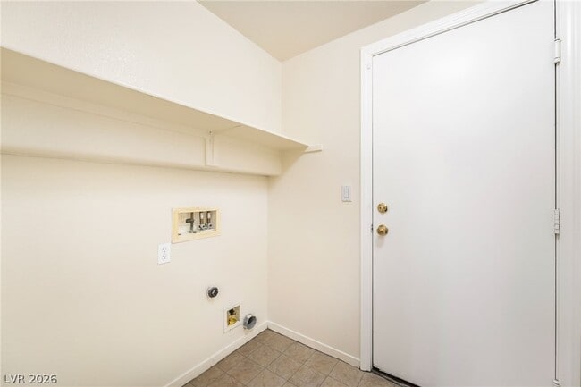 Building Photo - 4849 Lone Grove Dr
