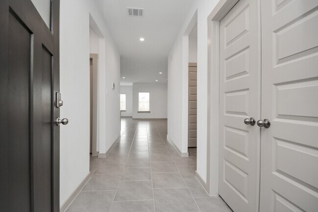 Foto del edificio - 3406 Harper Mdw Ln