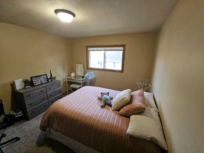 Building Photo - Ember Crest LLC