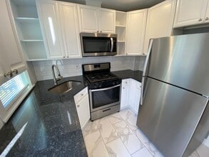 Building Photo - 5404 Delancey St