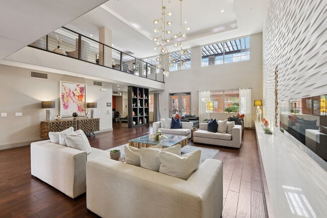 Building Photo - Elevate