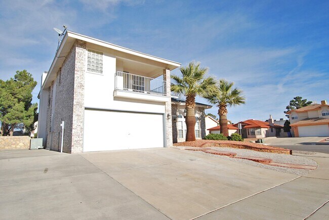 Building Photo - Charming 2 Story Brick Home on Corner Lot ...