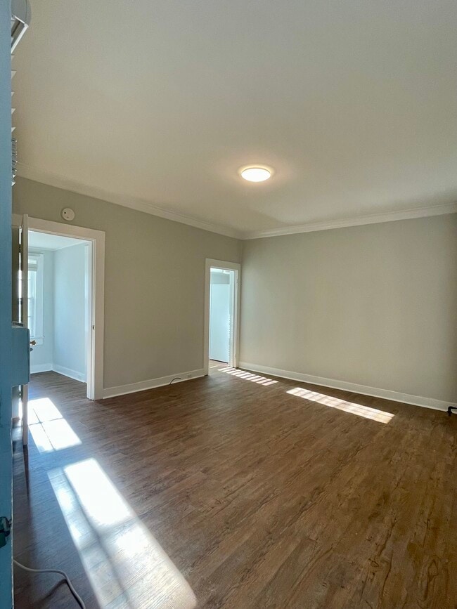 Foto del edificio - 310 N Bennett St