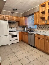 Building Photo - 423 Cortelyou Ave