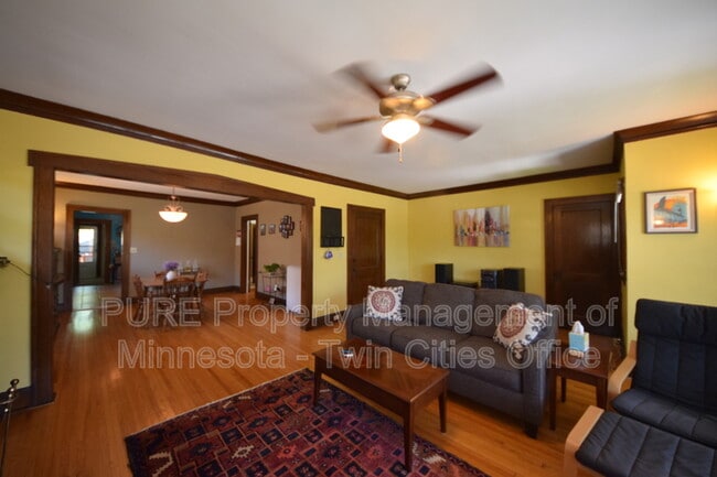 Building Photo - 4540 Bryant Ave S