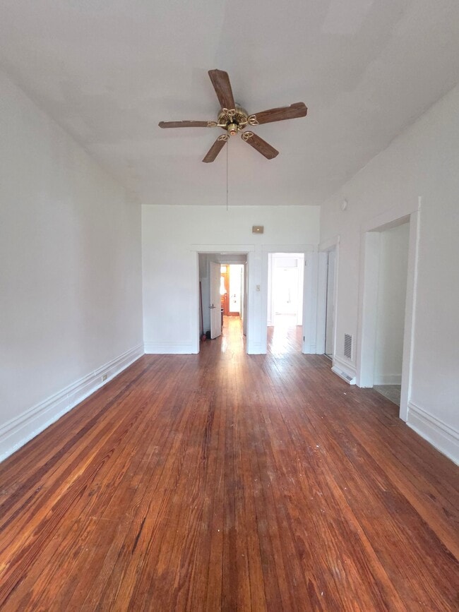 Building Photo - 660 Oak Hill Ave