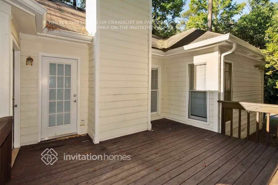 Foto del edificio - 235 Fairview Chase Rd