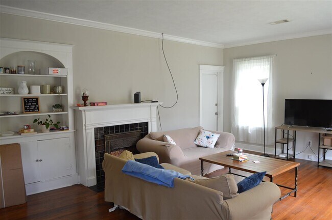 Foto del edificio - 4078 Pine Hill Dr