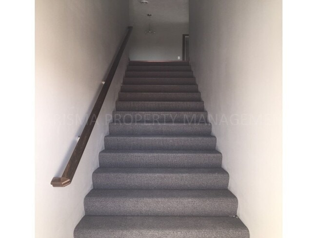 Building Photo - 3 BD, 2 BA IN TEA! LOCATION! LOCATION! LOC...