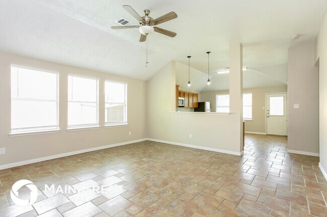 Building Photo - 539 Chestnut Trail