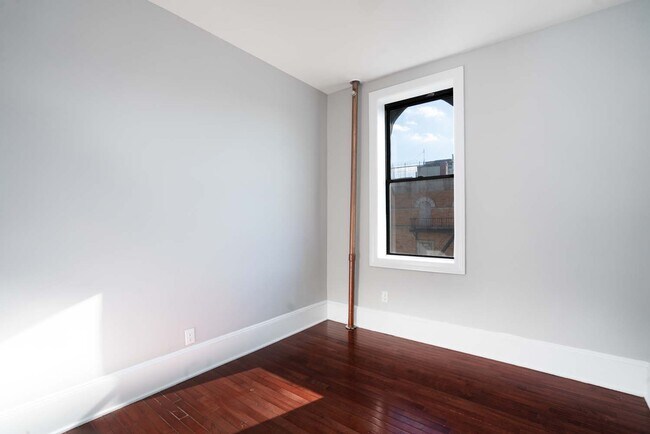Building Photo - 1761 Amsterdam Ave
